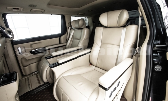 Buy Used Kia Carnival Black Car in Bangkok in Bangkok Buy Used Kia Carnival Black Car in Bangkok in Bangkok