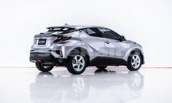 ซื้อ รถมือสอง Toyota C-HR อื่น ๆ รถยนต์ ใน %{เมือง} ใน กรุงเทพมหานคร ซื้อ รถมือสอง Toyota C-HR อื่น ๆ รถยนต์ ใน %{เมือง} ใน กรุงเทพมหานคร