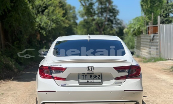 Buy Used Honda Accord White Car in Bangkok in Bangkok Buy Used Honda Accord White Car in Bangkok in Bangkok