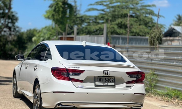 Buy Used Honda Accord White Car in Bangkok in Bangkok Buy Used Honda Accord White Car in Bangkok in Bangkok