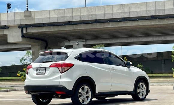 ซื้อ รถมือสอง Honda HR-V ขาว รถยนต์ ใน %{เมือง} ใน กรุงเทพมหานคร ซื้อ รถมือสอง Honda HR-V ขาว รถยนต์ ใน %{เมือง} ใน กรุงเทพมหานคร