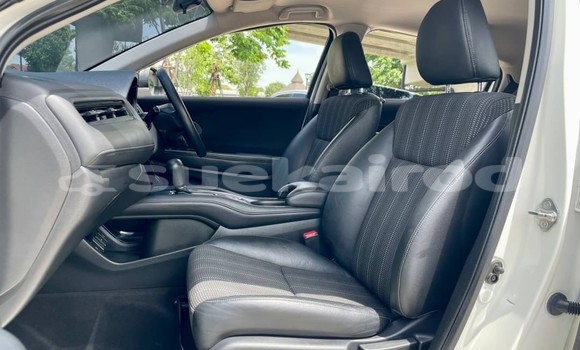 ซื้อ รถมือสอง Honda HR-V ขาว รถยนต์ ใน %{เมือง} ใน กรุงเทพมหานคร ซื้อ รถมือสอง Honda HR-V ขาว รถยนต์ ใน %{เมือง} ใน กรุงเทพมหานคร