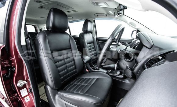 ซื้อ รถมือสอง Isuzu MU-X สีแดง รถยนต์ ใน %{เมือง} ใน กรุงเทพมหานคร ซื้อ รถมือสอง Isuzu MU-X สีแดง รถยนต์ ใน %{เมือง} ใน กรุงเทพมหานคร