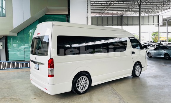 ซื้อ รถมือสอง Toyota Commuter ขาว รถยนต์ ใน %{เมือง} ใน กรุงเทพมหานคร ซื้อ รถมือสอง Toyota Commuter ขาว รถยนต์ ใน %{เมือง} ใน กรุงเทพมหานคร