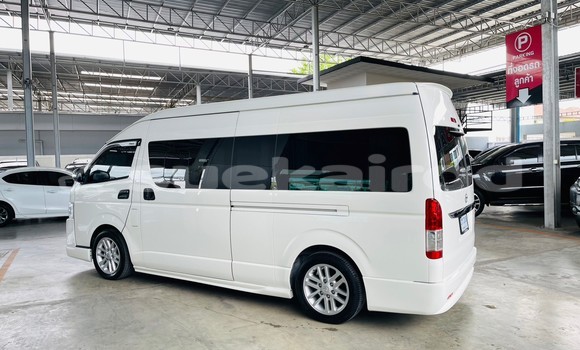 ซื้อ รถมือสอง Toyota Commuter ขาว รถยนต์ ใน %{เมือง} ใน กรุงเทพมหานคร ซื้อ รถมือสอง Toyota Commuter ขาว รถยนต์ ใน %{เมือง} ใน กรุงเทพมหานคร