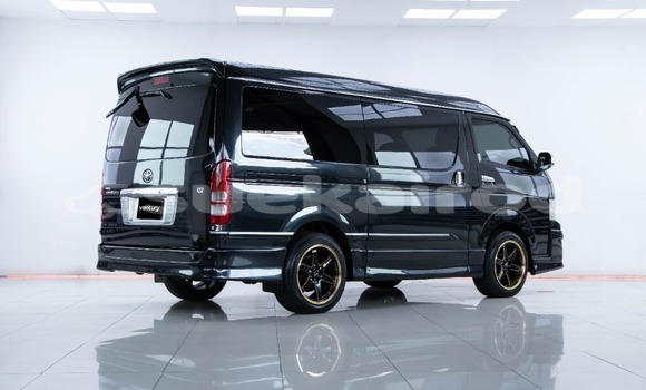 Buy Used Toyota Ventury Black Car in Bangkok in Bangkok Buy Used Toyota Ventury Black Car in Bangkok in Bangkok