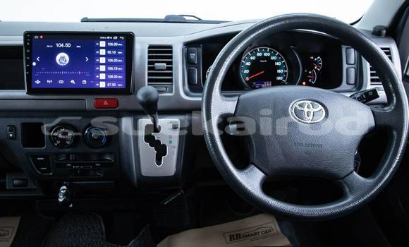 Buy Used Toyota Ventury Black Car in Bangkok in Bangkok Buy Used Toyota Ventury Black Car in Bangkok in Bangkok