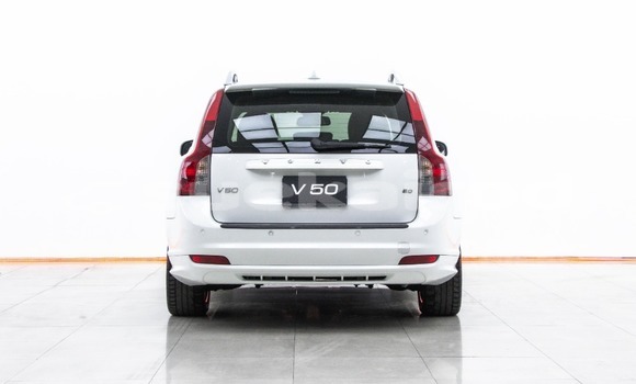 Buy Used Volvo V50 White Car in Bangkok in Bangkok Buy Used Volvo V50 White Car in Bangkok in Bangkok