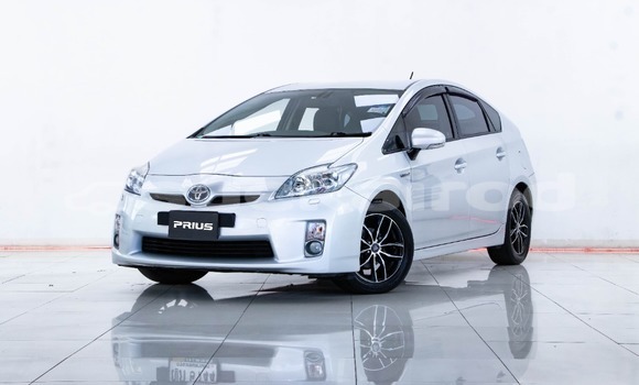 ซื้อ รถมือสอง Toyota Prius อื่น ๆ รถยนต์ ใน %{เมือง} ใน กรุงเทพมหานคร