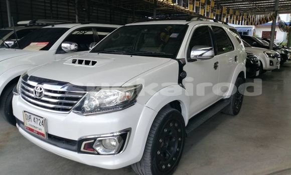 ซื้อ รถมือสอง Toyota Fortuner ขาว รถยนต์ ใน %{เมือง} ใน กรุงเทพมหานคร ซื้อ รถมือสอง Toyota Fortuner ขาว รถยนต์ ใน %{เมือง} ใน กรุงเทพมหานคร