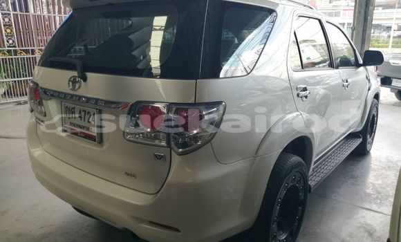 ซื้อ รถมือสอง Toyota Fortuner ขาว รถยนต์ ใน %{เมือง} ใน กรุงเทพมหานคร ซื้อ รถมือสอง Toyota Fortuner ขาว รถยนต์ ใน %{เมือง} ใน กรุงเทพมหานคร