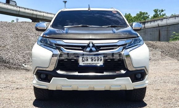 ซื้อ รถมือสอง Mitsubishi Pajero ขาว รถยนต์ ใน %{เมือง} ใน กรุงเทพมหานคร ซื้อ รถมือสอง Mitsubishi Pajero ขาว รถยนต์ ใน %{เมือง} ใน กรุงเทพมหานคร