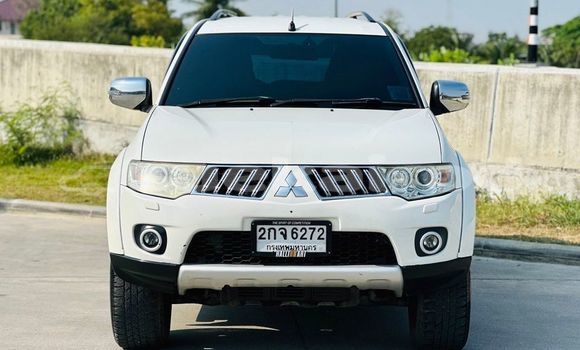 ซื้อ รถมือสอง Mitsubishi Pajero ขาว รถยนต์ ใน %{เมือง} ใน กรุงเทพมหานคร
