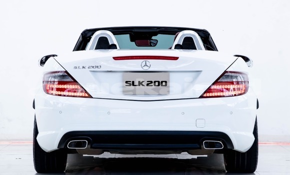 Buy Used MercedesâBenz SLKâClass White Car in Bangkok in Bangkok Buy Used MercedesâBenz SLKâClass White Car in Bangkok in Bangkok