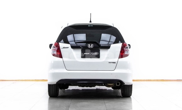 Buy Used Honda Jazz White Car in Bangkok in Bangkok Buy Used Honda Jazz White Car in Bangkok in Bangkok