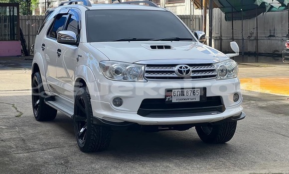 Buy Used Toyota Fortuner White Car in Bangkok in Bangkok Buy Used Toyota Fortuner White Car in Bangkok in Bangkok