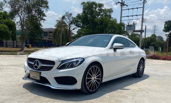 ซื้อ รถมือสอง Mercedes‒Benz C–Class ขาว รถยนต์ ใน %{เมือง} ใน กรุงเทพมหานคร