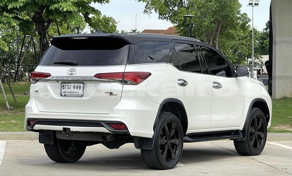 ซื้อ รถมือสอง Toyota Fortuner ขาว รถยนต์ ใน %{เมือง} ใน กรุงเทพมหานคร ซื้อ รถมือสอง Toyota Fortuner ขาว รถยนต์ ใน %{เมือง} ใน กรุงเทพมหานคร