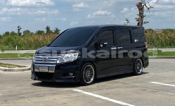 ซื้อ รถมือสอง Honda Stepwgn สีดำ รถยนต์ ใน %{เมือง} ใน กรุงเทพมหานคร