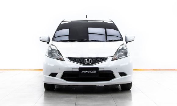 Buy Used Honda Jazz White Car in Bangkok in Bangkok Buy Used Honda Jazz White Car in Bangkok in Bangkok