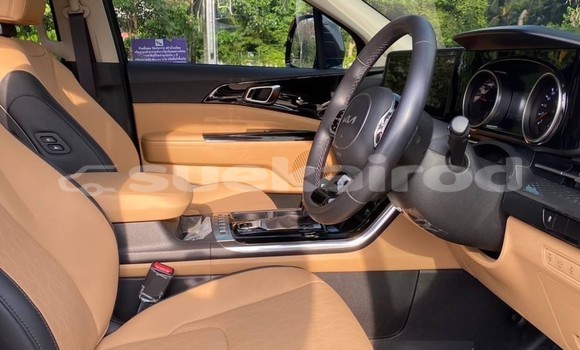 Buy Used Kia Carnival Black Car in Bangkok in Bangkok Buy Used Kia Carnival Black Car in Bangkok in Bangkok