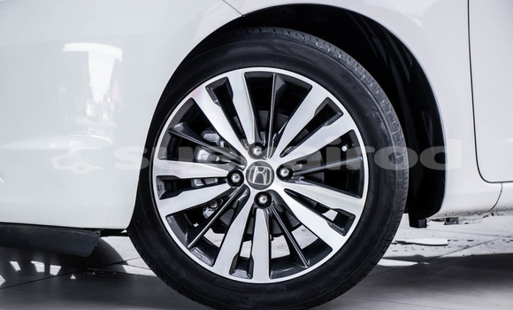 Buy Used Honda Jazz White Car in Bangkok in Bangkok Buy Used Honda Jazz White Car in Bangkok in Bangkok