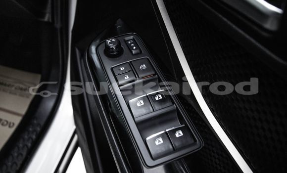 ซื้อ รถมือสอง Toyota C-HR ขาว รถยนต์ ใน %{เมือง} ใน กรุงเทพมหานคร ซื้อ รถมือสอง Toyota C-HR ขาว รถยนต์ ใน %{เมือง} ใน กรุงเทพมหานคร