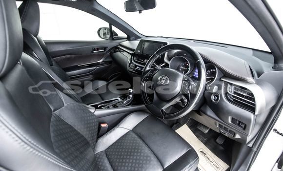 ซื้อ รถมือสอง Toyota C-HR ขาว รถยนต์ ใน %{เมือง} ใน กรุงเทพมหานคร ซื้อ รถมือสอง Toyota C-HR ขาว รถยนต์ ใน %{เมือง} ใน กรุงเทพมหานคร