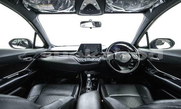ซื้อ รถมือสอง Toyota C-HR ขาว รถยนต์ ใน %{เมือง} ใน กรุงเทพมหานคร ซื้อ รถมือสอง Toyota C-HR ขาว รถยนต์ ใน %{เมือง} ใน กรุงเทพมหานคร