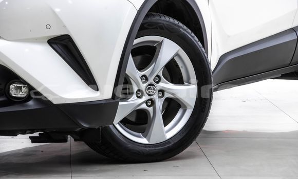ซื้อ รถมือสอง Toyota C-HR ขาว รถยนต์ ใน %{เมือง} ใน กรุงเทพมหานคร ซื้อ รถมือสอง Toyota C-HR ขาว รถยนต์ ใน %{เมือง} ใน กรุงเทพมหานคร