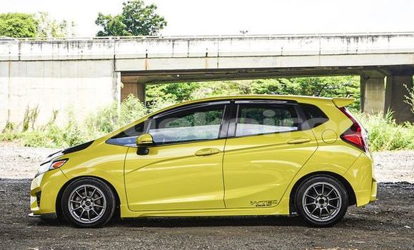 ซื้อ รถมือสอง Honda Jazz อื่น ๆ รถยนต์ ใน %{เมือง} ใน กรุงเทพมหานคร ซื้อ รถมือสอง Honda Jazz อื่น ๆ รถยนต์ ใน %{เมือง} ใน กรุงเทพมหานคร