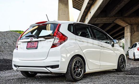 ซื้อ รถมือสอง Honda Jazz ขาว รถยนต์ ใน %{เมือง} ใน กรุงเทพมหานคร ซื้อ รถมือสอง Honda Jazz ขาว รถยนต์ ใน %{เมือง} ใน กรุงเทพมหานคร
