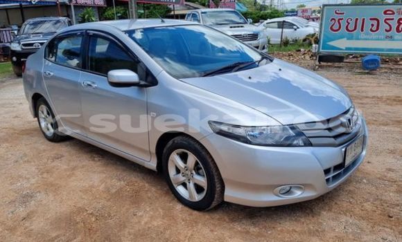 ซื้อ รถมือสอง Honda City เงิน รถยนต์ ใน %{เมือง} ใน อุดรธานี
