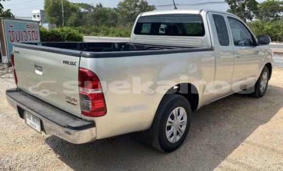 Buy Used Toyota Hiluxe VIGO Silver Car in Udon Thani in Udon Thani Buy Used Toyota Hiluxe VIGO Silver Car in Udon Thani in Udon Thani