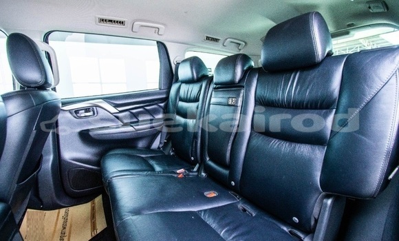 ซื้อ รถมือสอง Mitsubishi Pajero Sport สีน้ำตาล รถยนต์ ใน %{เมือง} ใน กรุงเทพมหานคร ซื้อ รถมือสอง Mitsubishi Pajero Sport สีน้ำตาล รถยนต์ ใน %{เมือง} ใน กรุงเทพมหานคร