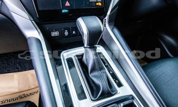 ซื้อ รถมือสอง Mitsubishi Pajero Sport สีน้ำตาล รถยนต์ ใน %{เมือง} ใน กรุงเทพมหานคร ซื้อ รถมือสอง Mitsubishi Pajero Sport สีน้ำตาล รถยนต์ ใน %{เมือง} ใน กรุงเทพมหานคร