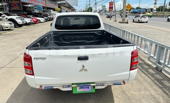 ซื้อ รถมือสอง Mitsubishi Triton ขาว รถยนต์ ใน %{เมือง} ใน กรุงเทพมหานคร ซื้อ รถมือสอง Mitsubishi Triton ขาว รถยนต์ ใน %{เมือง} ใน กรุงเทพมหานคร