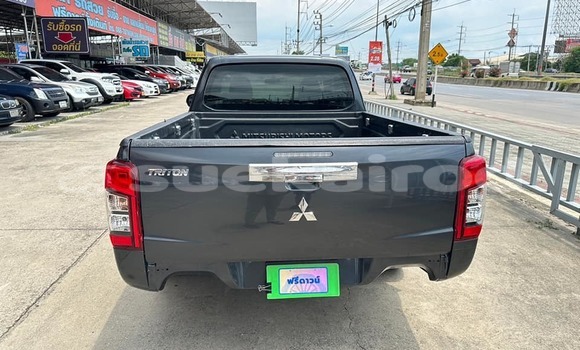 ซื้อ รถมือสอง Mitsubishi Triton สีดำ รถยนต์ ใน %{เมือง} ใน กรุงเทพมหานคร ซื้อ รถมือสอง Mitsubishi Triton สีดำ รถยนต์ ใน %{เมือง} ใน กรุงเทพมหานคร