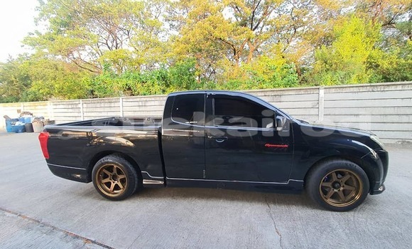 Buy Used Isuzu D-Max Black Car in Bangkok in Bangkok Buy Used Isuzu D-Max Black Car in Bangkok in Bangkok