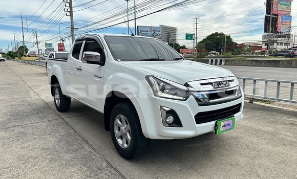 ซื้อ รถมือสอง Isuzu D-Max ขาว รถยนต์ ใน %{เมือง} ใน กรุงเทพมหานคร