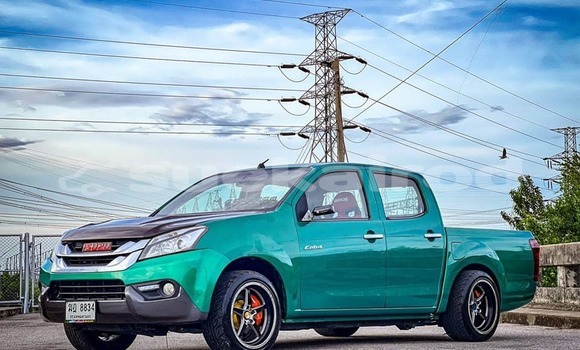 ซื้อ รถมือสอง Isuzu D-Max เขียว รถยนต์ ใน %{เมือง} ใน กรุงเทพมหานคร