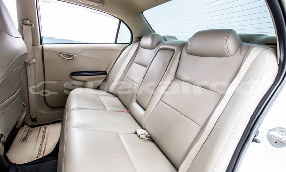 ซื้อ รถมือสอง Honda Brio ขาว รถยนต์ ใน %{เมือง} ใน กรุงเทพมหานคร ซื้อ รถมือสอง Honda Brio ขาว รถยนต์ ใน %{เมือง} ใน กรุงเทพมหานคร