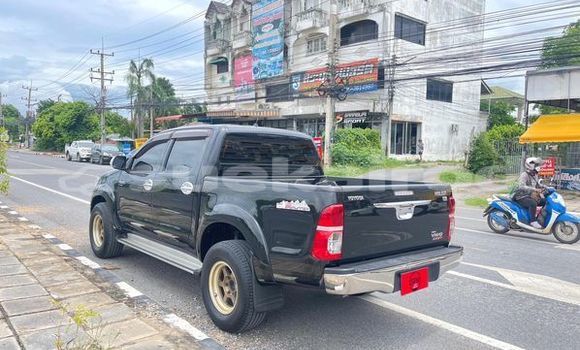 Buy Used Toyota Hiluxe VIGO Black Car in Saraburi in Saraburi Buy Used Toyota Hiluxe VIGO Black Car in Saraburi in Saraburi