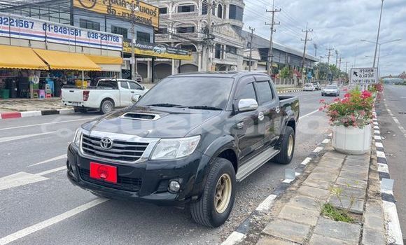 Buy Used Toyota Hiluxe VIGO Black Car in Saraburi in Saraburi Buy Used Toyota Hiluxe VIGO Black Car in Saraburi in Saraburi