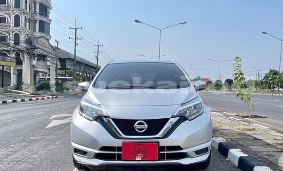 Buy Used Nissan Note Silver Car in Saraburi in Saraburi