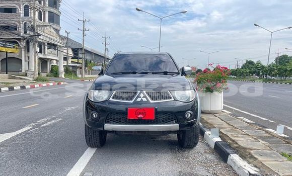 ซื้อ รถมือสอง Mitsubishi Triton สีดำ รถยนต์ ใน %{เมือง} ใน กรุงเทพมหานคร