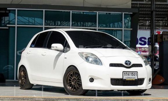 Buy Used Toyota Yaris White Car in Bangkok in Bangkok