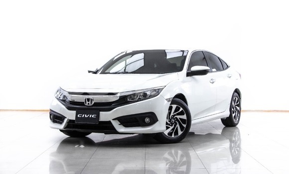 ซื้อ รถมือสอง Honda Civic ขาว รถยนต์ ใน %{เมือง} ใน กรุงเทพมหานคร