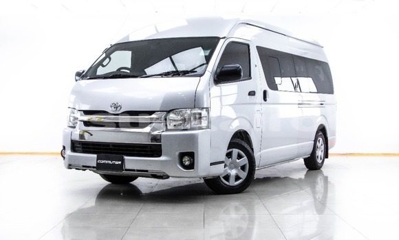 ซื้อ รถมือสอง Toyota Commuter อื่น ๆ รถยนต์ ใน %{เมือง} ใน กรุงเทพมหานคร