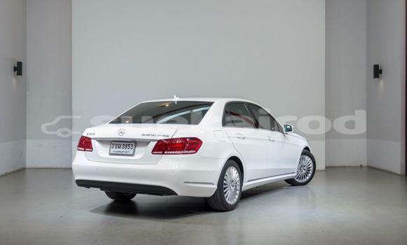 Buy Used Mercedes‒Benz E–Class White Car in Bangkok in Bangkok Buy Used Mercedes‒Benz E–Class White Car in Bangkok in Bangkok